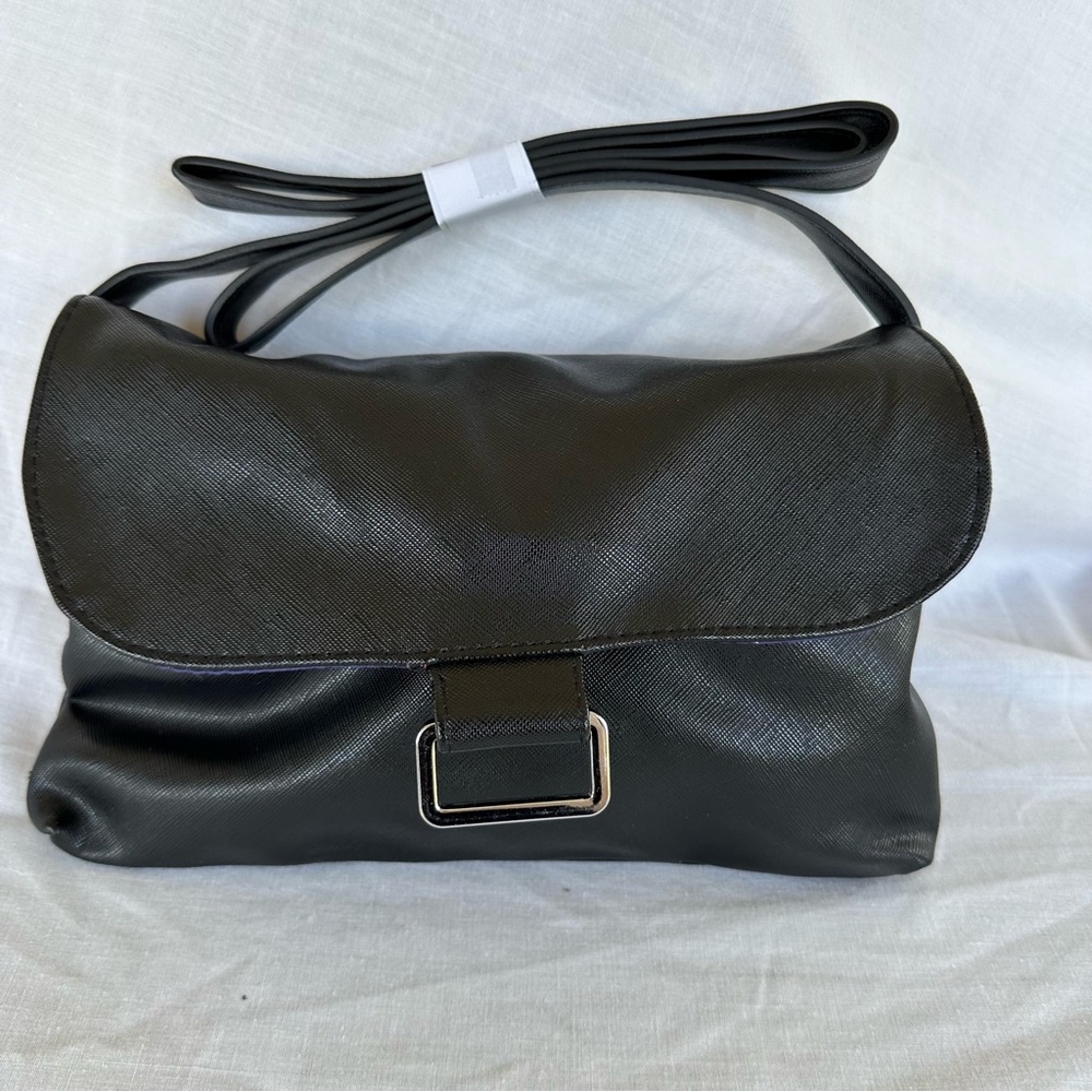 Elegant Black Leather Shoulder Bag by LBVYR